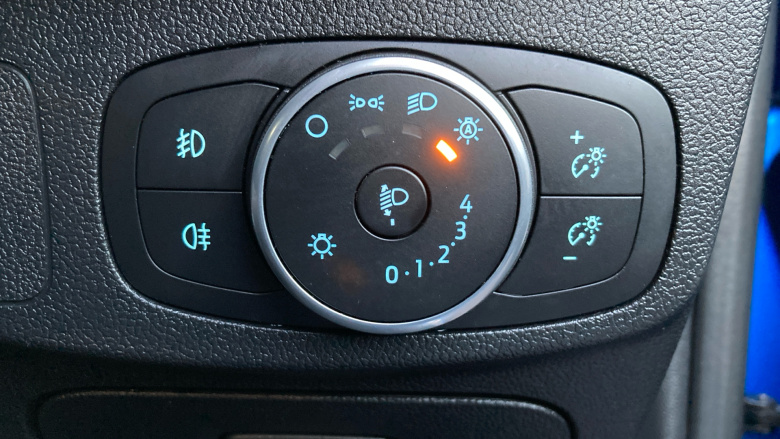 Ford Focus 1.0 EcoBoost 125 Titanium 5dr Petrol Hatchback